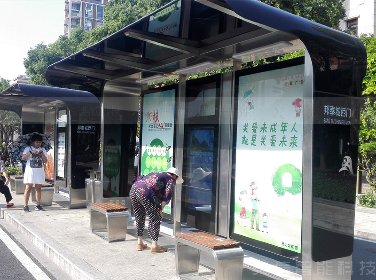不锈钢候车亭